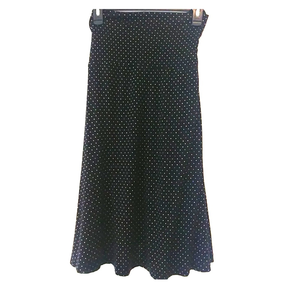 Stylish & Cozy Maternity Skirt